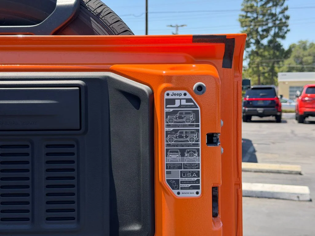 New 2025 Joose Exterior Paint Jeep Sahara image 10