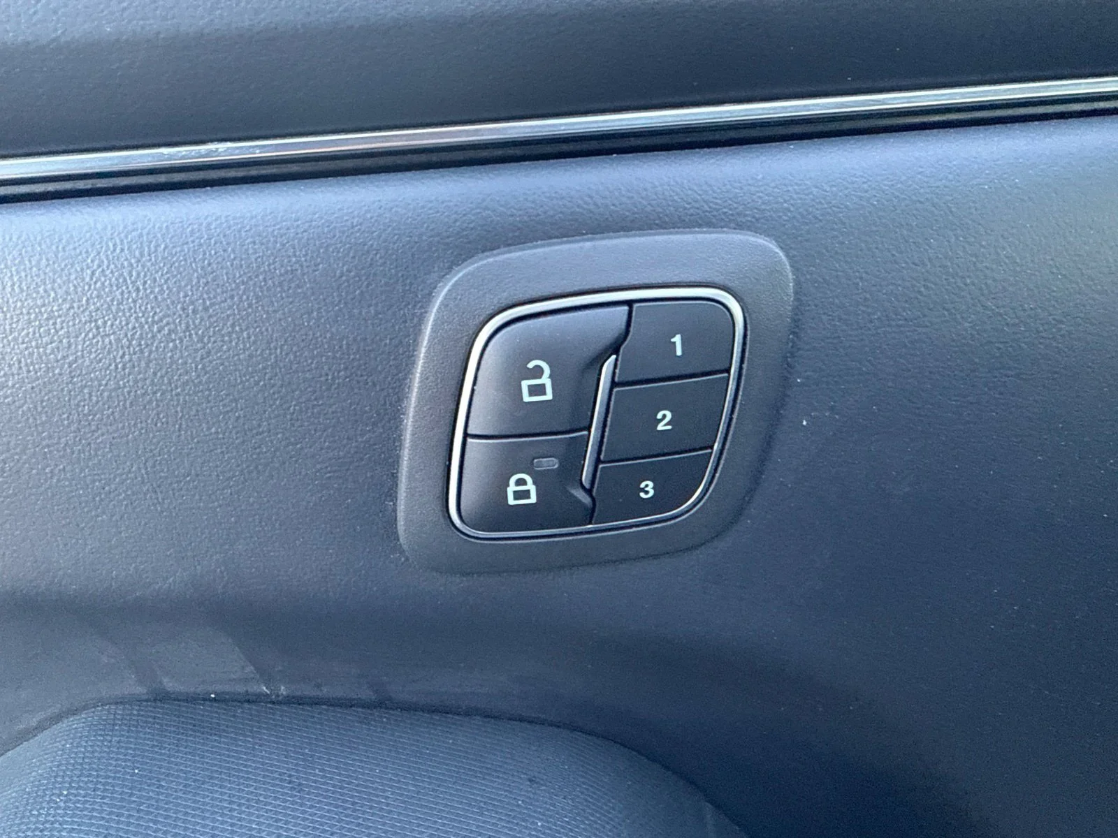 Used 2021 Gray Ford Select image 12