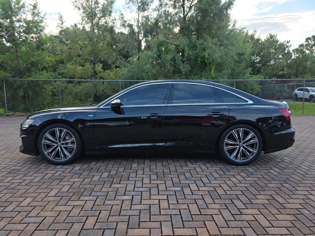 Used 2019 Black Audi 3.0T Premium image 8