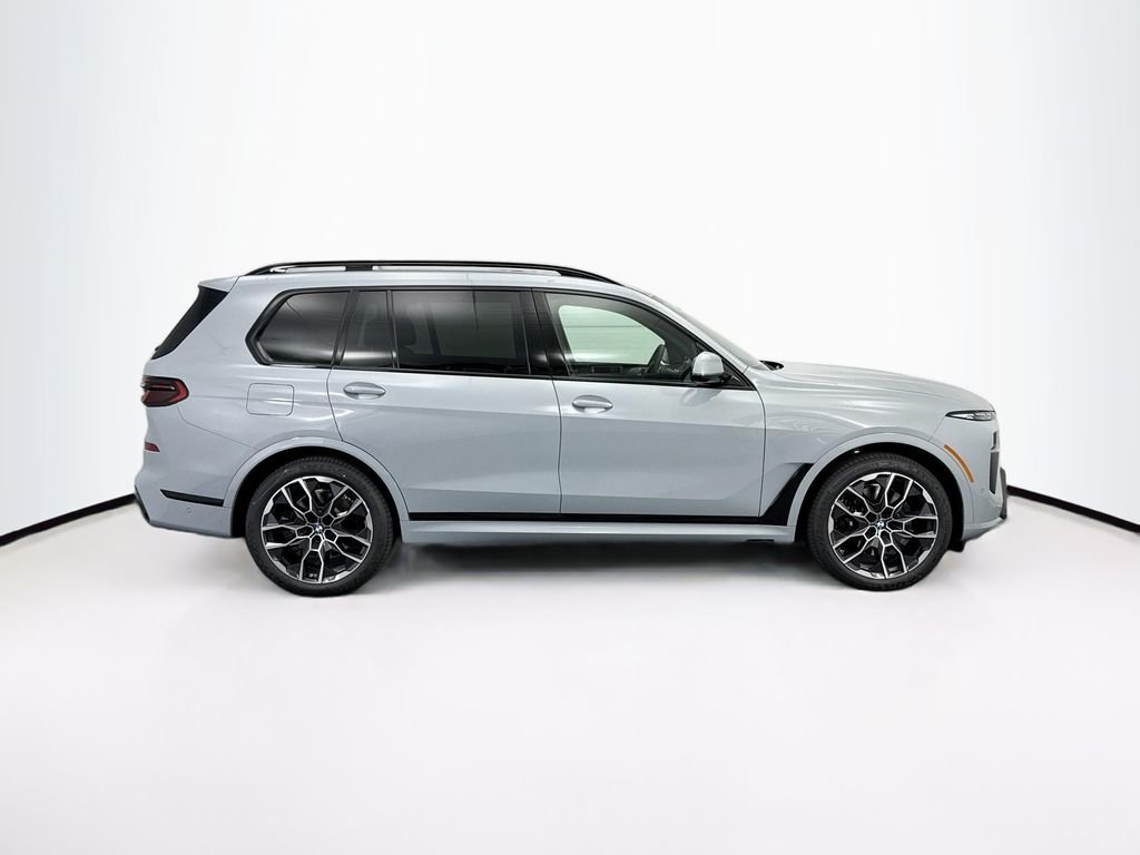 Used 2026 Gray Metallic BMW xDrive40i image 4