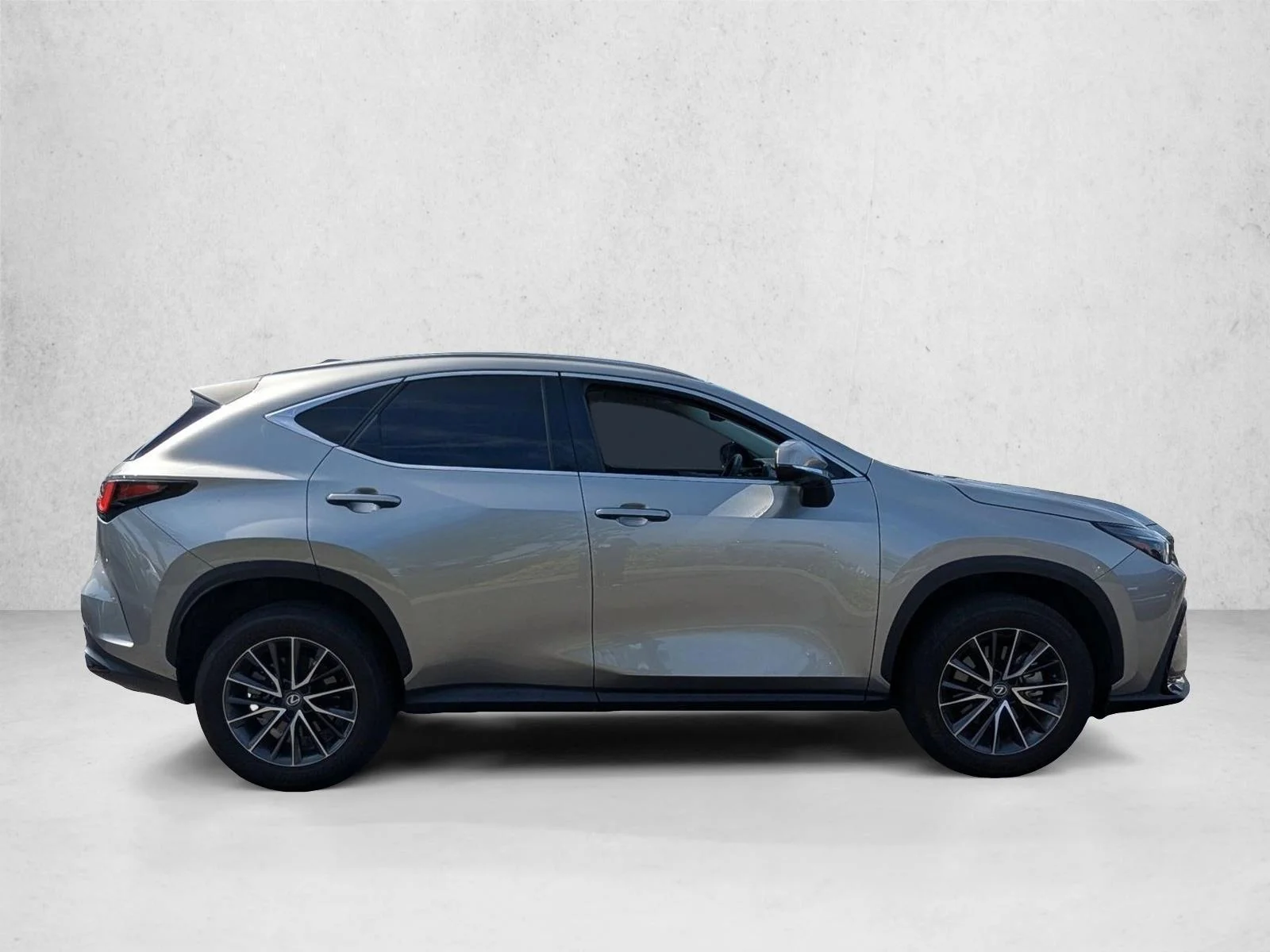 Certified Used 2024 Atomic Silver Lexus NX 350 Premium image 4