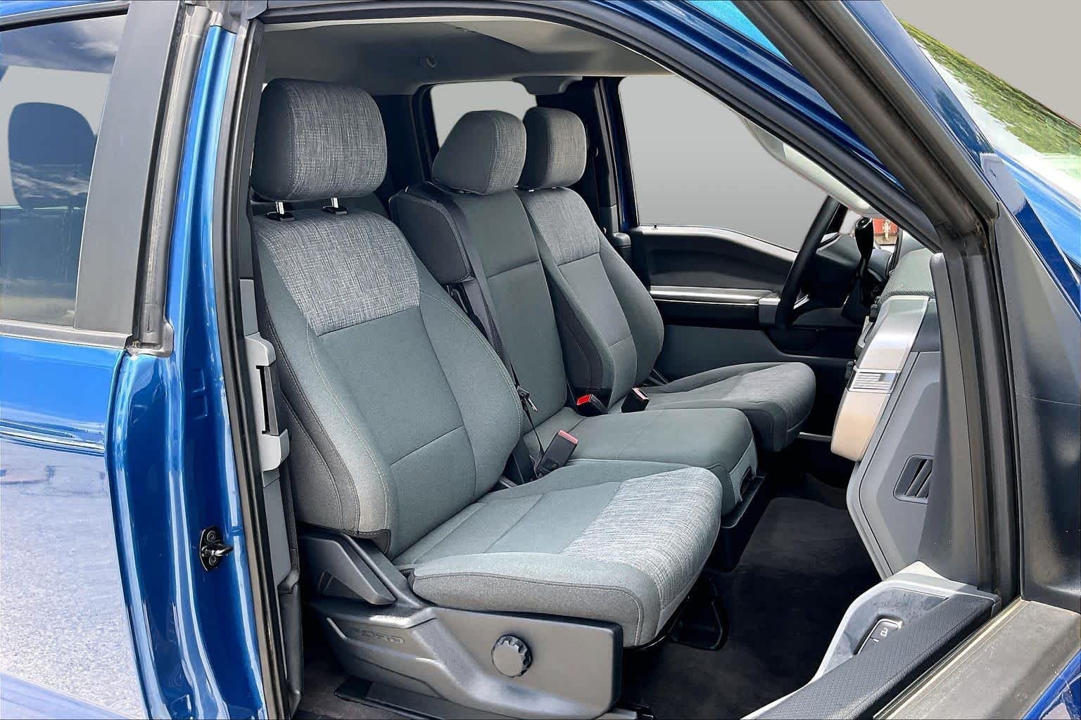 Used 2023 Atlas Blue Ford XLT image 17