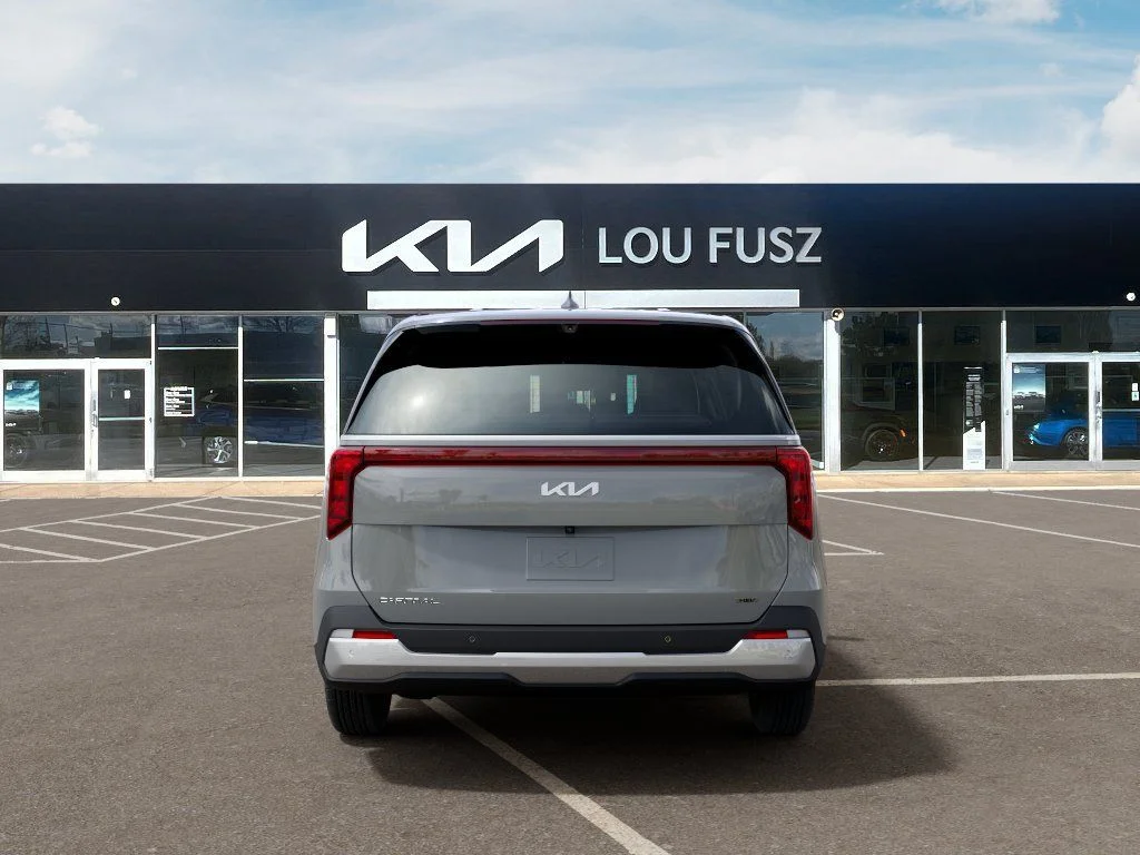 New 2027 Ceramic Silver Kia LXS image 5