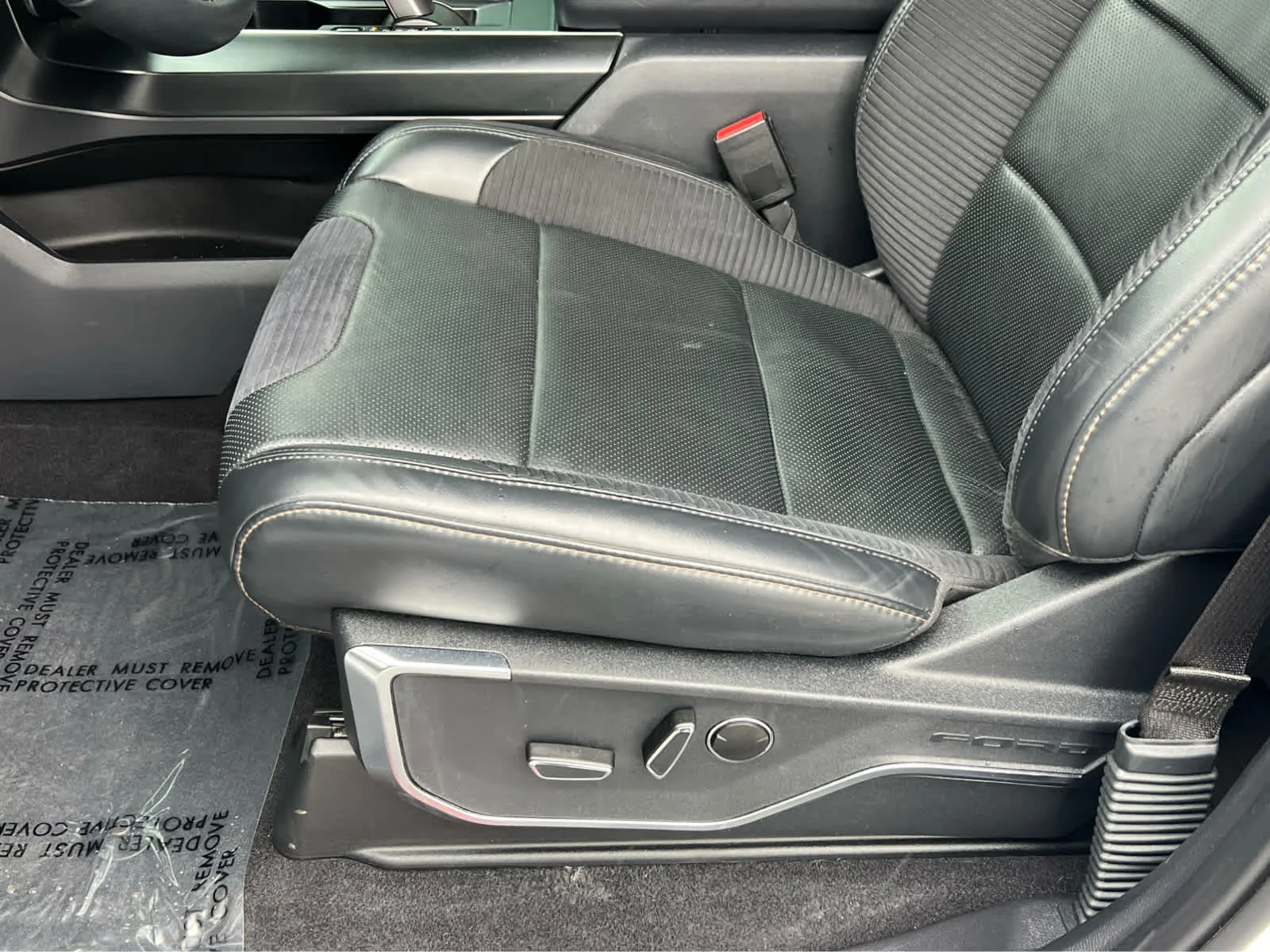 Certified Used 2023 Oxford White Ford Raptor image 32