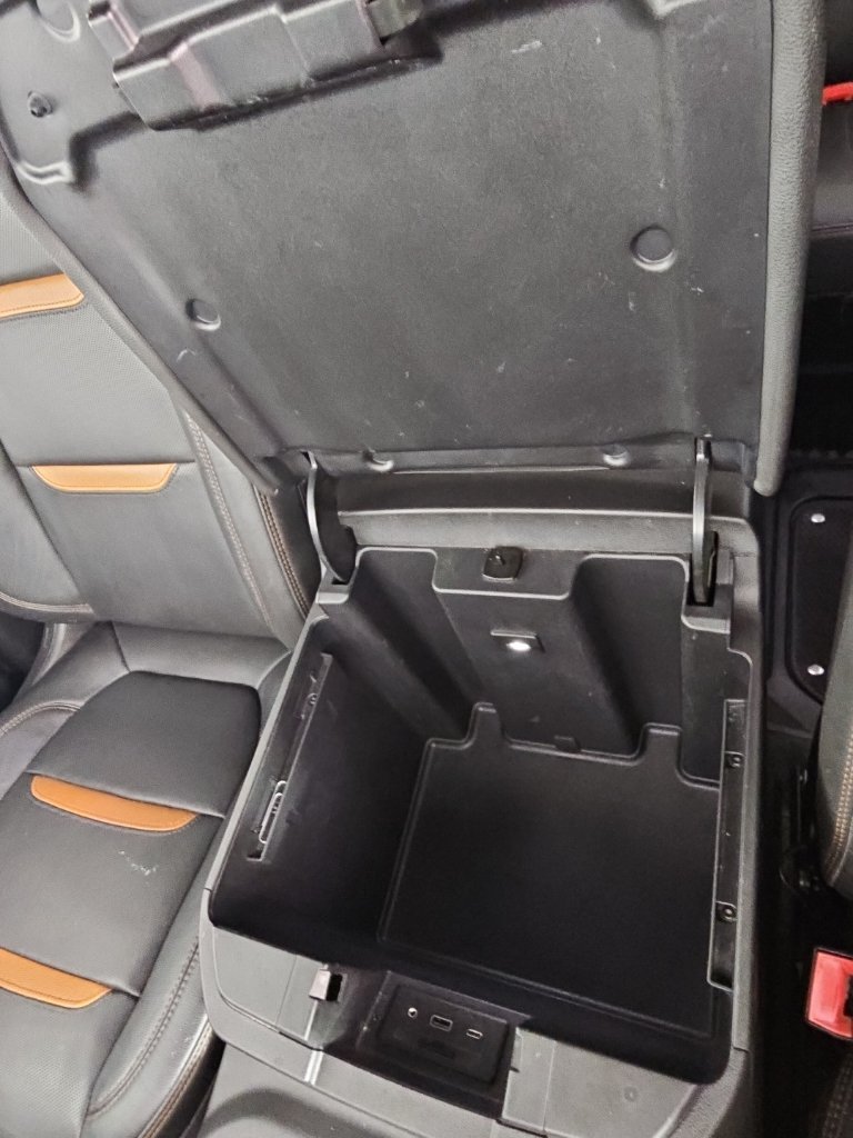 Used 2022 Red GMC AT4 image 26