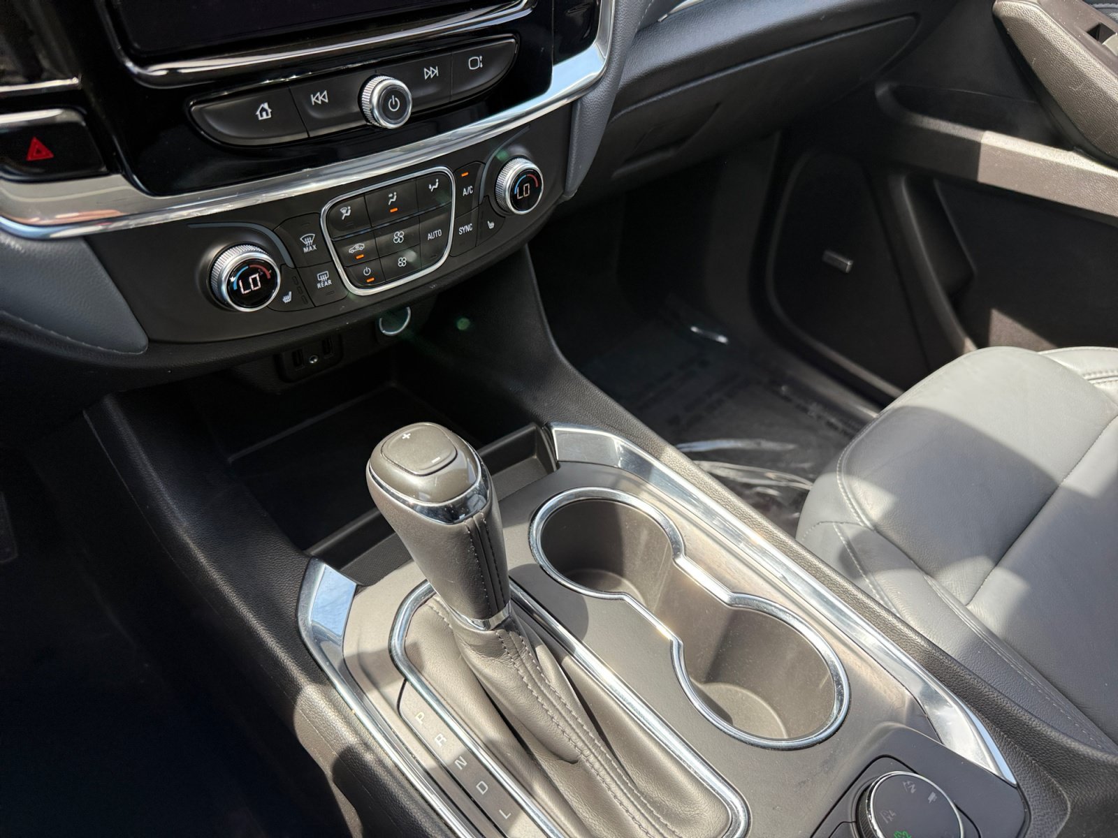 Used 2019 Summit White Chevrolet 3LT image 13