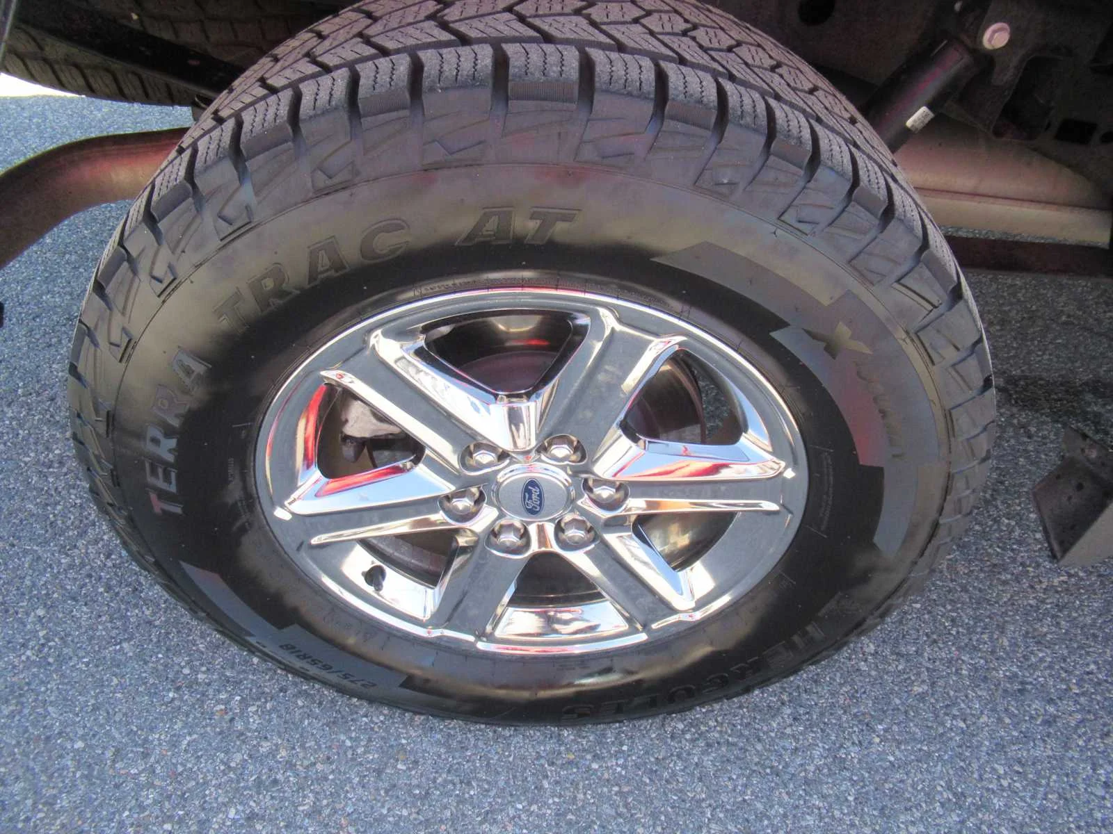 Certified Used 2025 Iconic Silver Ford XLT image 9