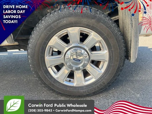 Used 2015 White Ford Lariat image 9