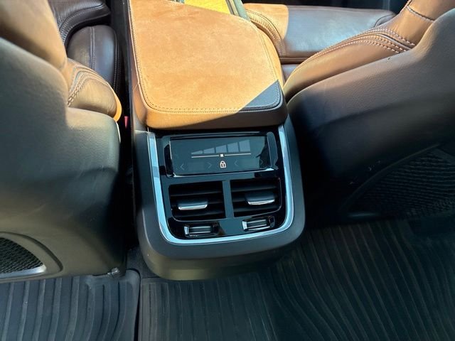 Used 2018 Black Volvo T6 Inscription image 9
