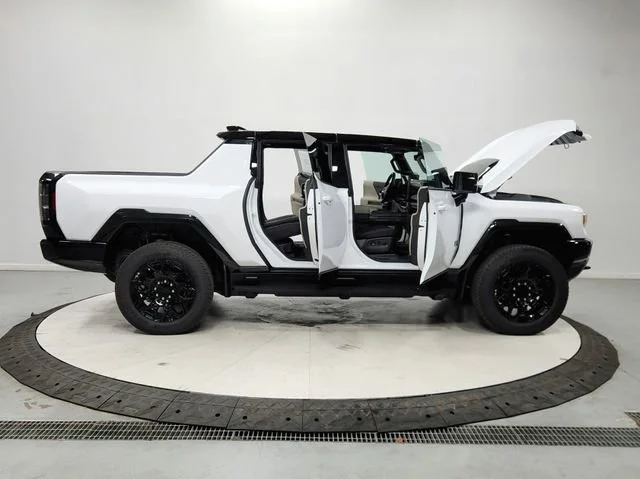 2026 GMC HUMMER EV 2X - Photo 16