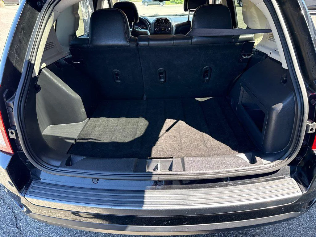 Used 2017 Black Clearcoat Jeep Sport SE FWD *Ltd Avail* image 22