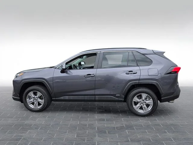 Used 2024 Gray Toyota XLE image 4
