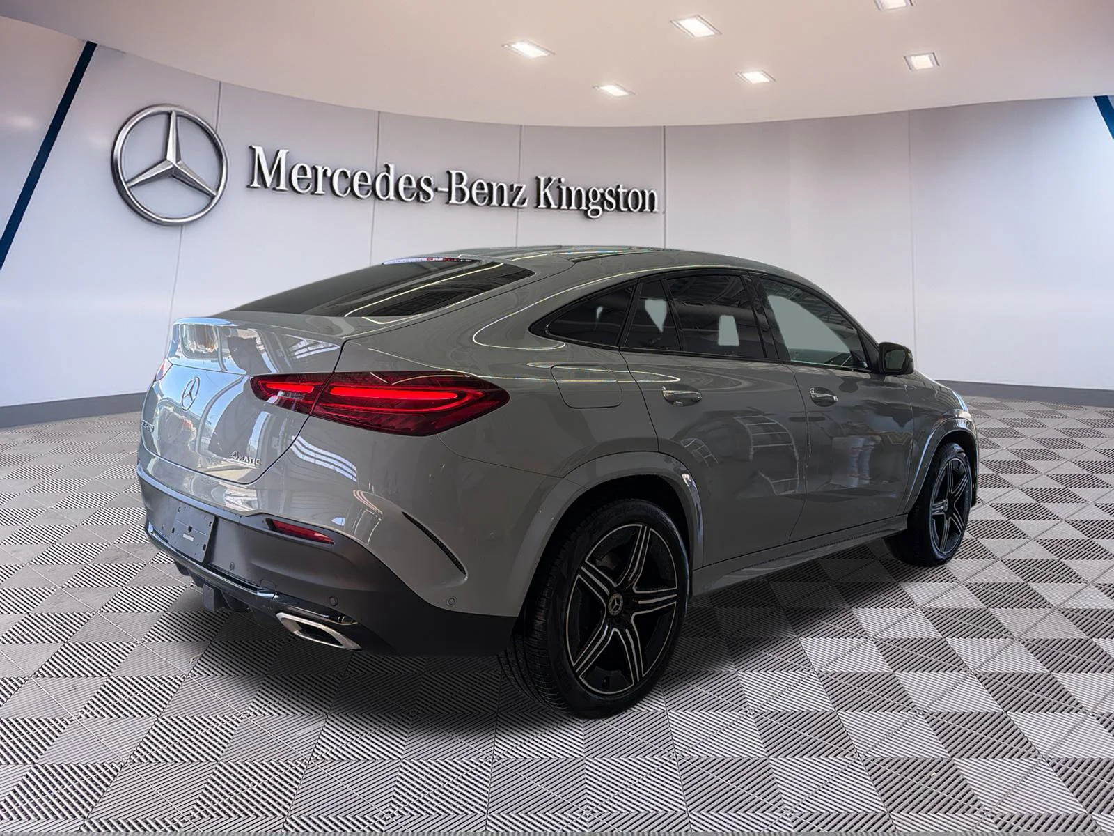 New 2026 Light gray Mercedes-Benz GLE 450 image 5