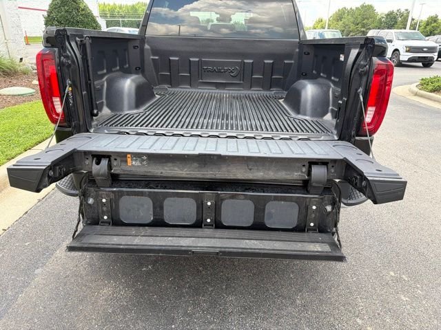 Used 2025 Black GMC SLT image 18