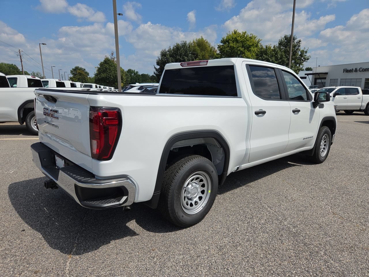 2026 GMC Sierra 1500 Pro - Photo 8