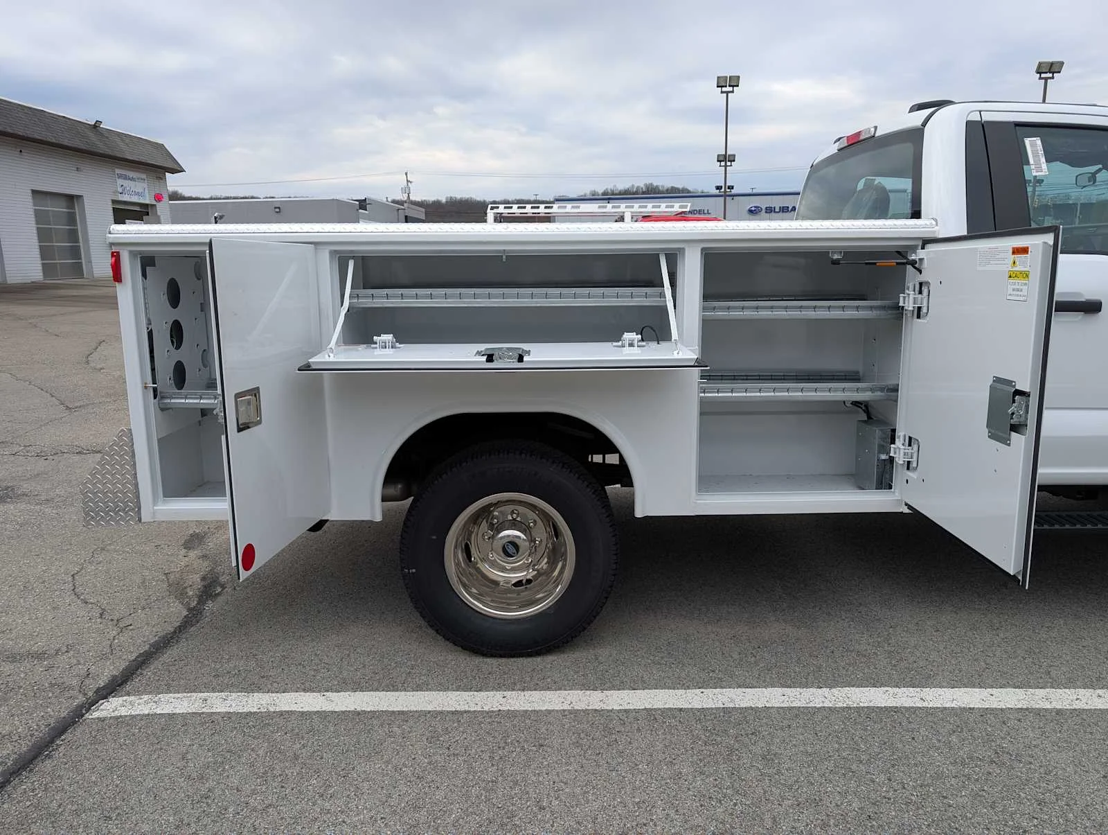 2026 Ford F-350 Super Duty Chassis Cab XL - Photo 9