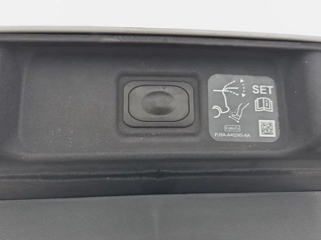 Used 2023 Space White Metallic Ford Premium image 33