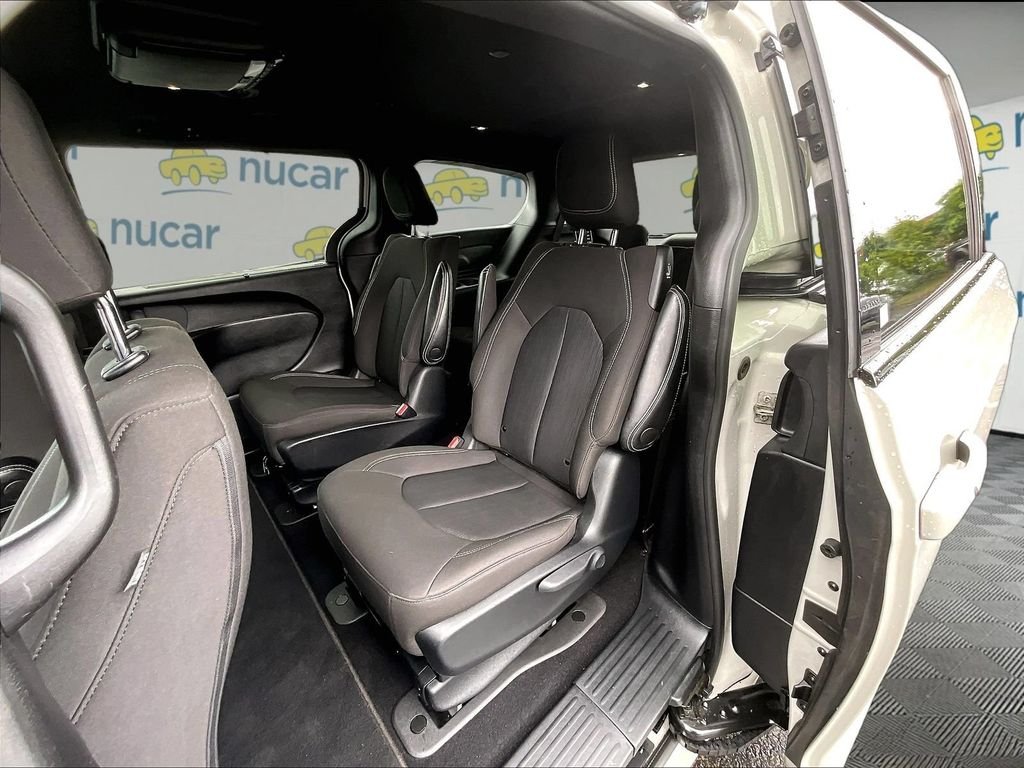 Used 2021 White Chrysler Touring image 14