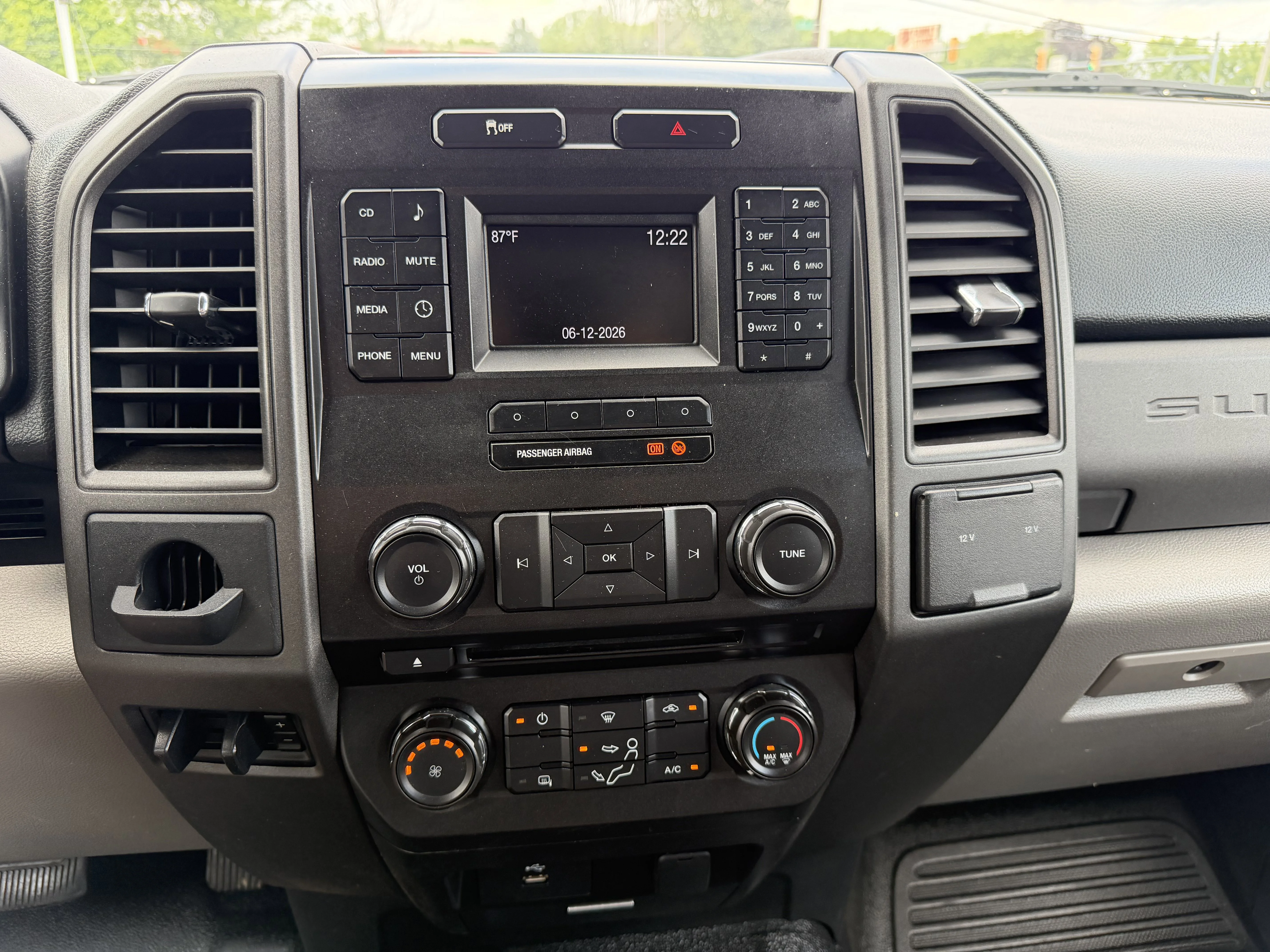 Used 2017 Oxford White   Z1 Ford XL image 17