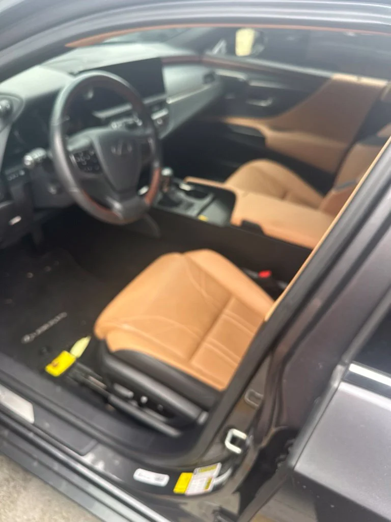 Certified Used 2024 CLOUDBURST GRAY Lexus 300h Ultra Luxury image 6