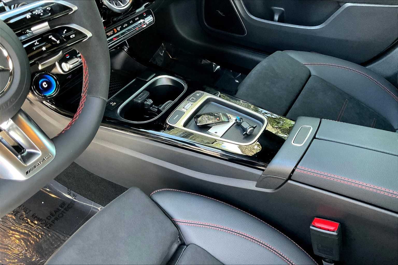 2025 Mercedes-Benz CLA AMG CLA35 - Photo 10