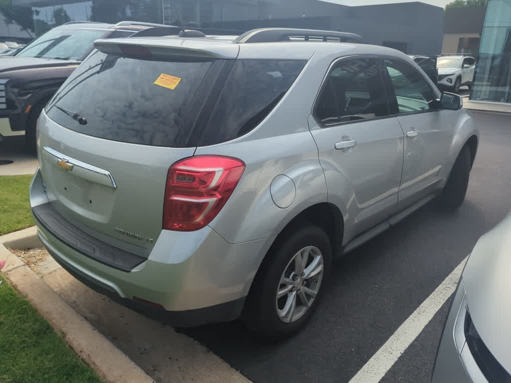 Used 2016 Silver Ice Metallic Chevrolet LT image 4