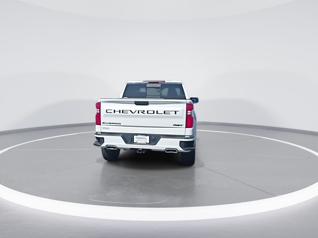 Used 2024 White Chevrolet RST image 8