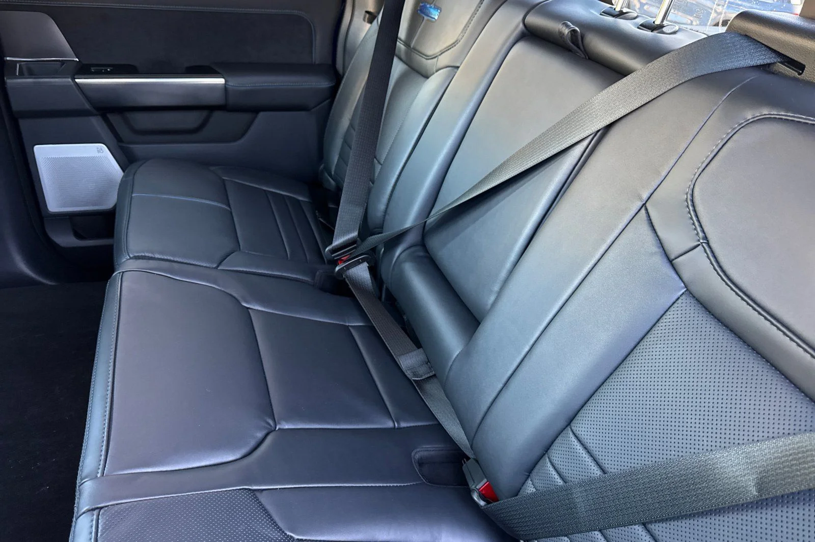 New 2026 Argon Blue Metallic Ford F-250® Platinum® image 11
