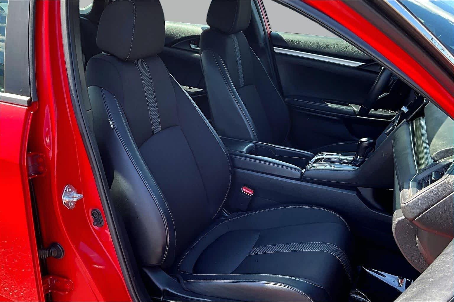 Used 2021 Rallye Red Honda Sport image 9
