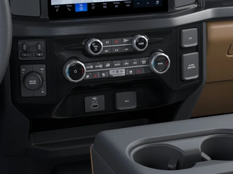 New 2026 Oxford White Ford Lariat image 40