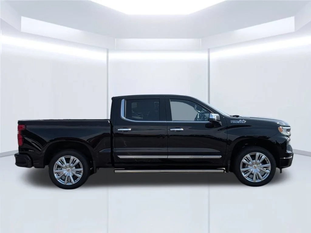 New 2026 Black Chevrolet High Country image 7