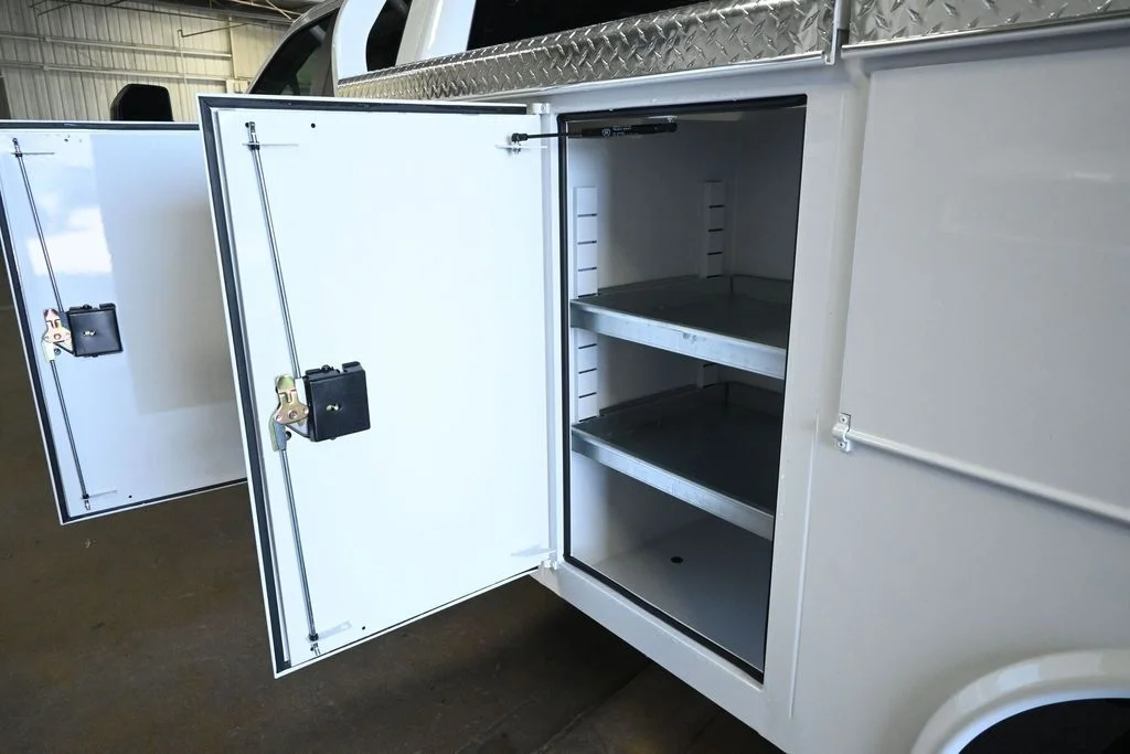 2025 Ford F-450 Super Duty Chassis Cab XL - Photo 23