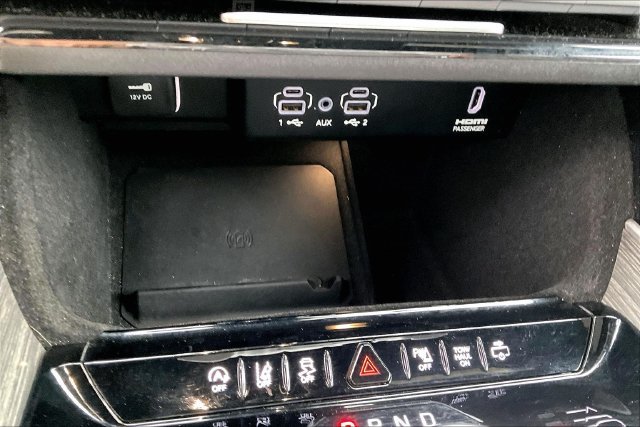 Used 2022 Red Jeep Series III image 30