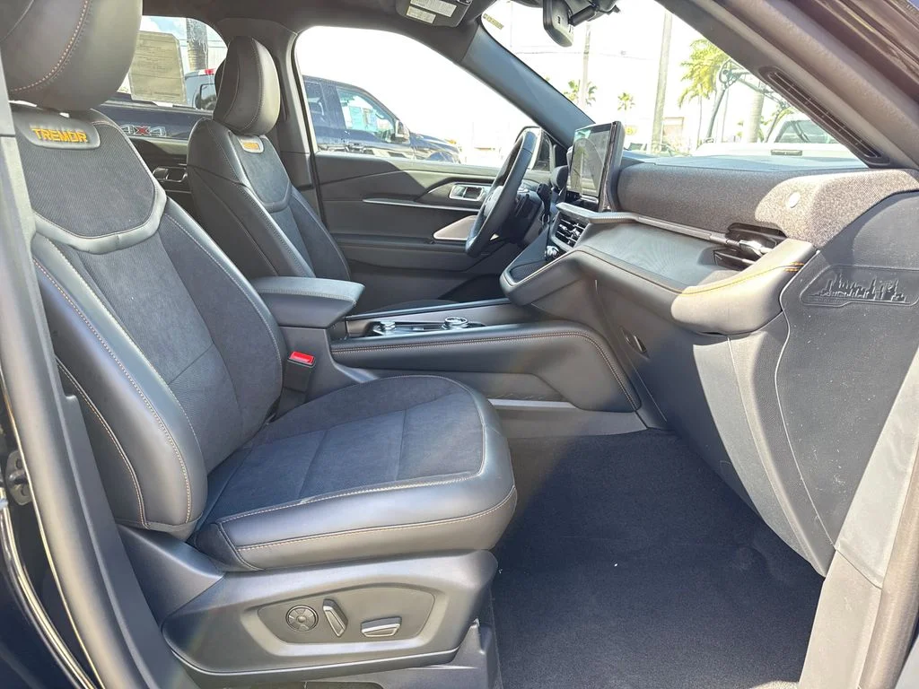 New 2026 Black Ford Tremor image 23