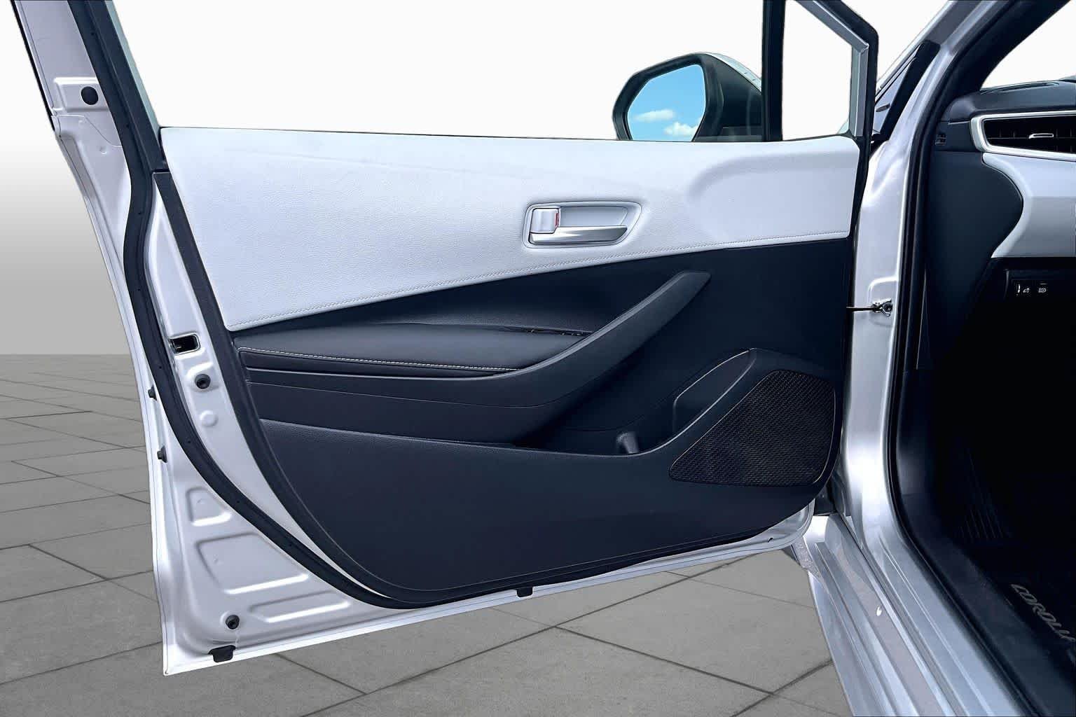 Used 2022 Classic Silver Metallic Toyota SE image 22