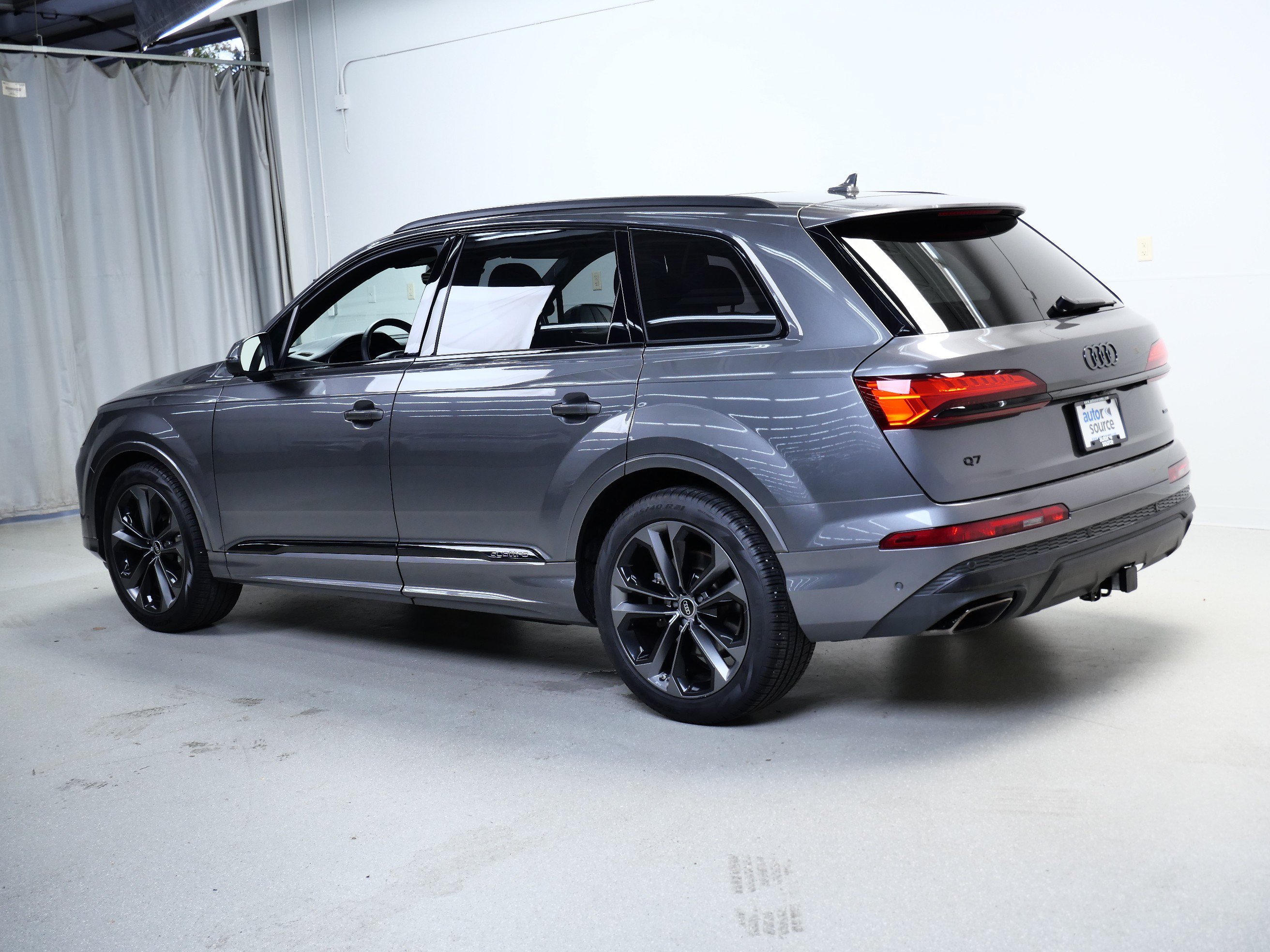 Used 2025 Samurai Gray Metallic Audi Premium Plus image 11