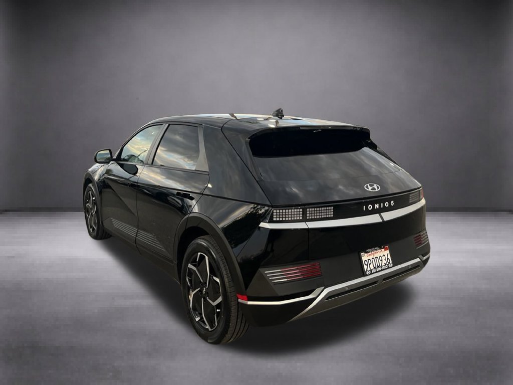 Certified Used 2024 Black Hyundai SEL image 7