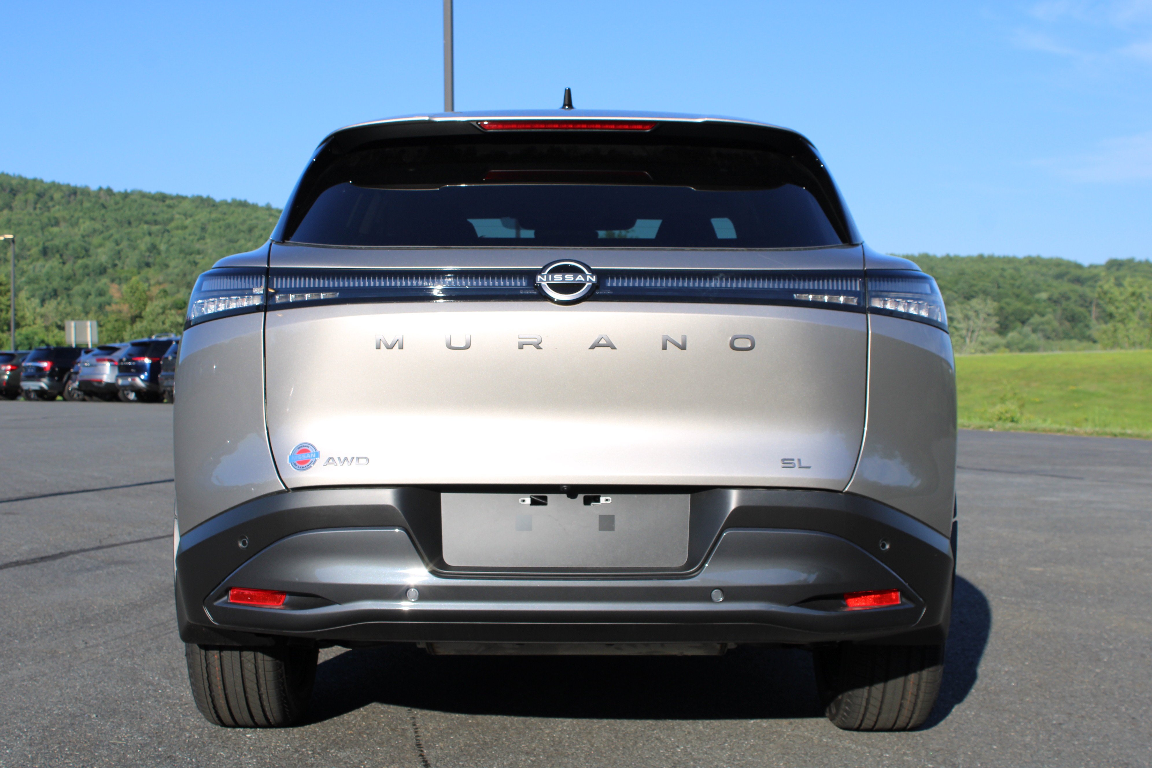 New 2026 Champagne Silver Metallic Nissan SL image 7
