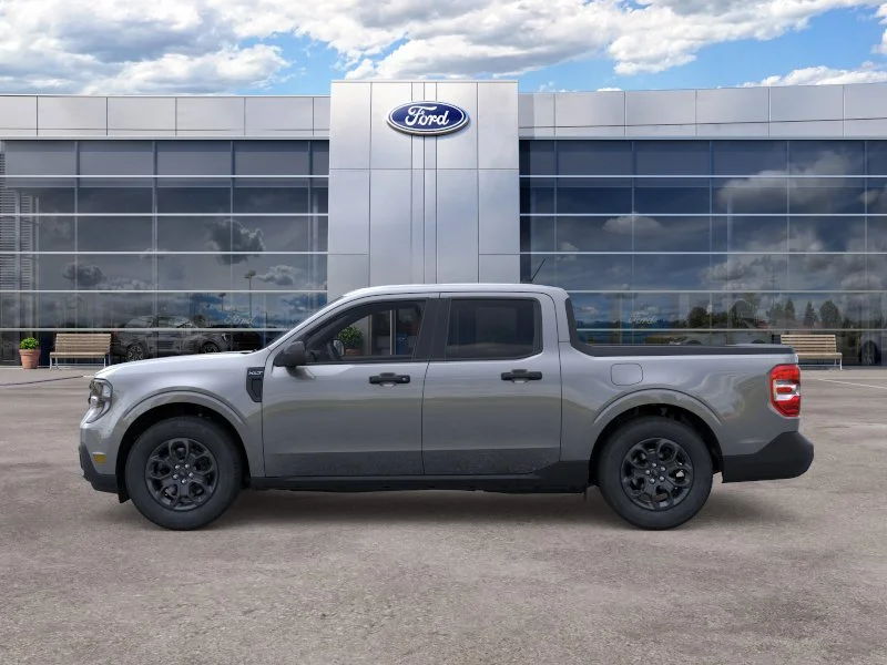 New 2026 Carbonized Gray Metallic Ford XLT image 3