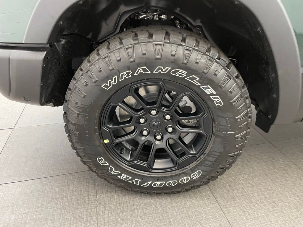 New 2026 Serrano-Green Metallic Exterior Paint RAM Rebel image 10