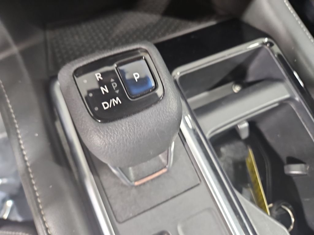 2022 Nissan Pathfinder SV - Photo 23