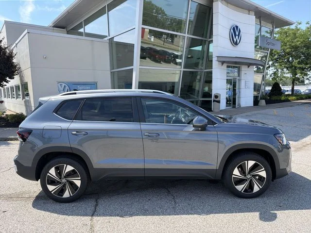New 2026 Gray Volkswagen 1.5T SE image 10
