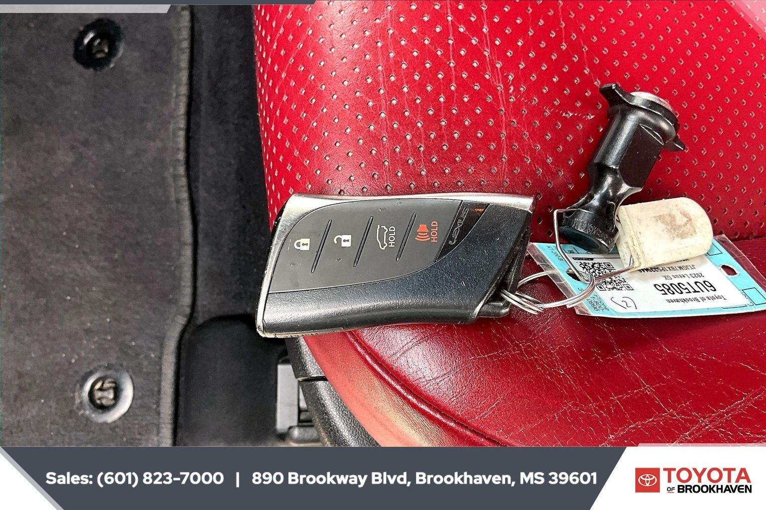 Used 2023 Eminent White Pearl Lexus GX 460 Luxury image 11