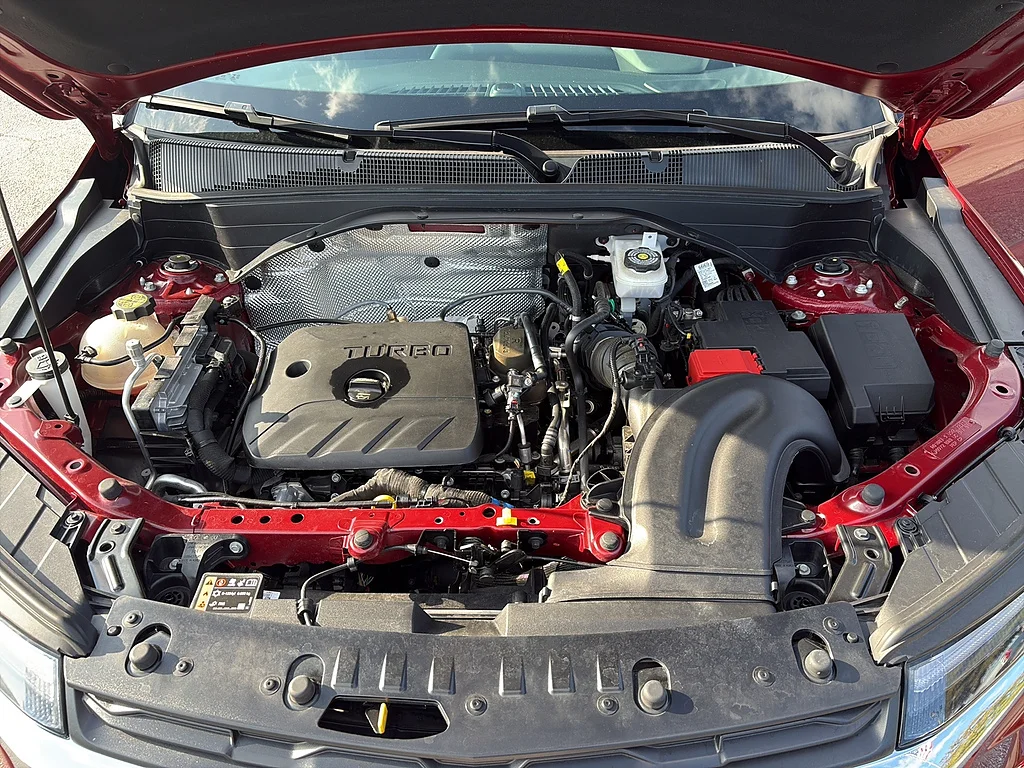 Used 2025 Crimson Metallic Chevrolet  image 34