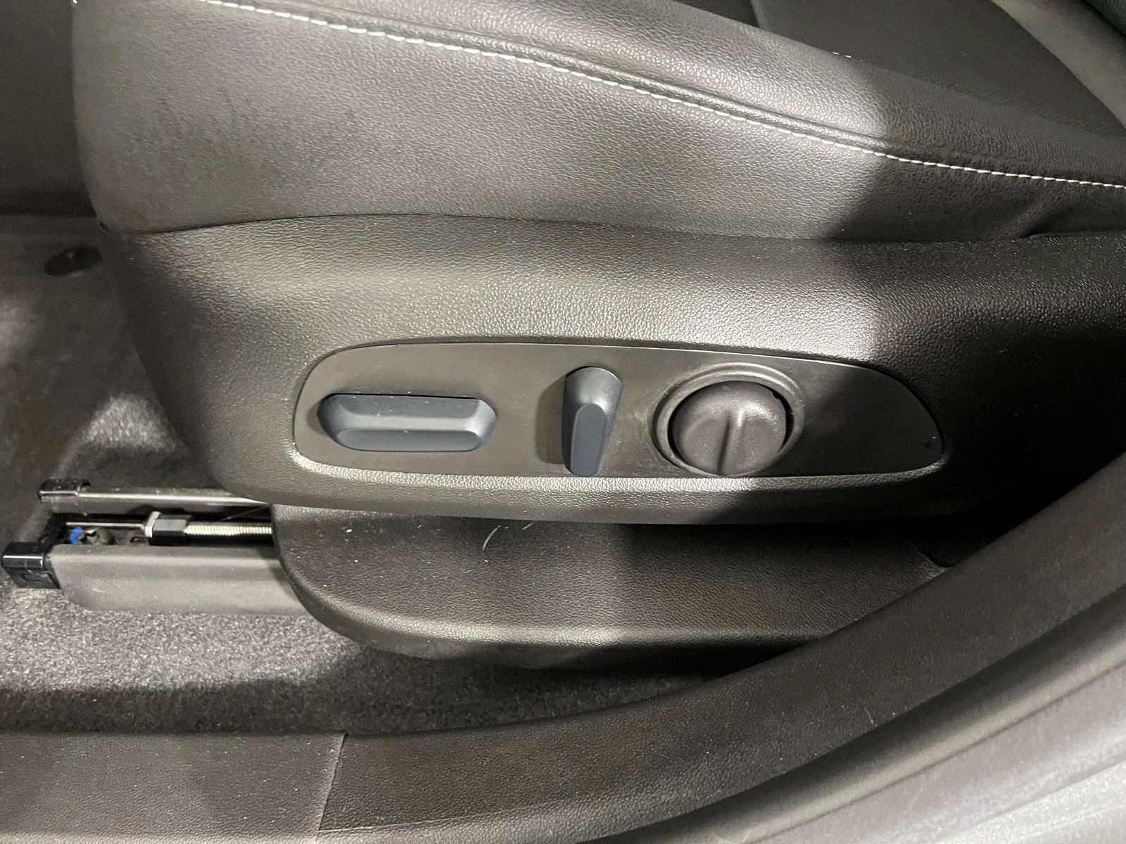 Used 2024 Sterling Gray Metallic Chevrolet LT image 16