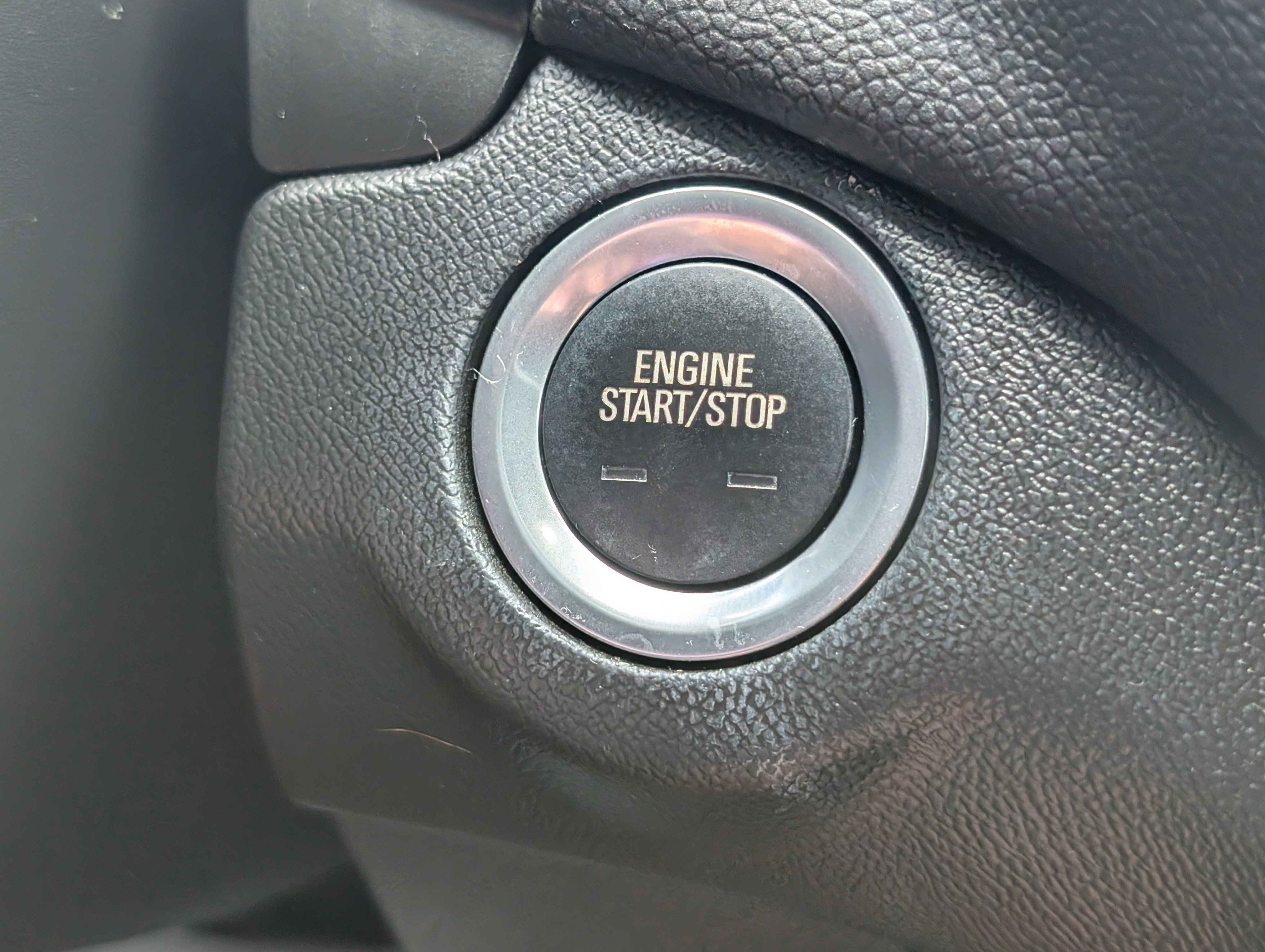 Used 2024 Summit White Chevrolet LT image 19
