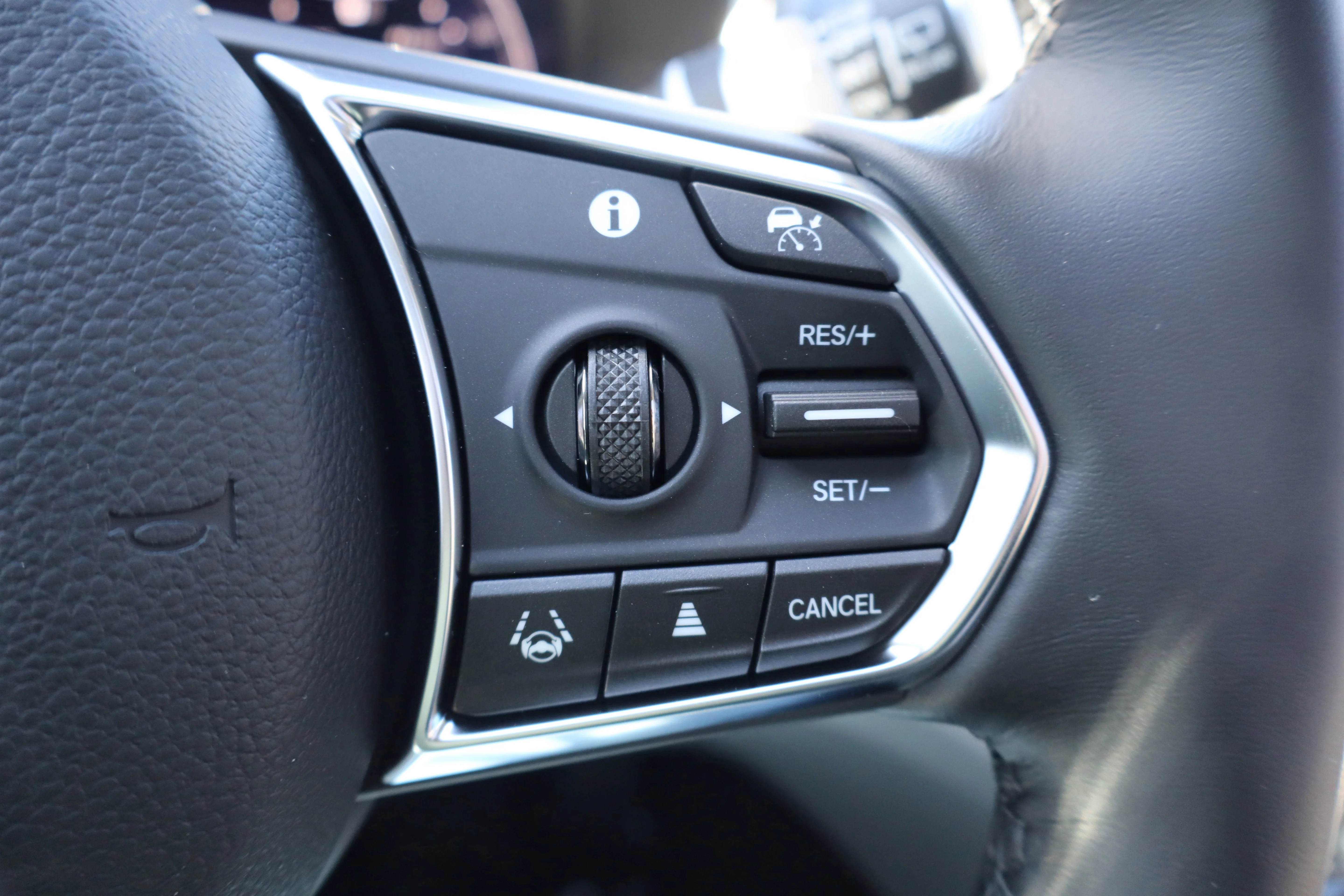 New 2026 Solar Silver Metallic Acura w/Technology Package image 11