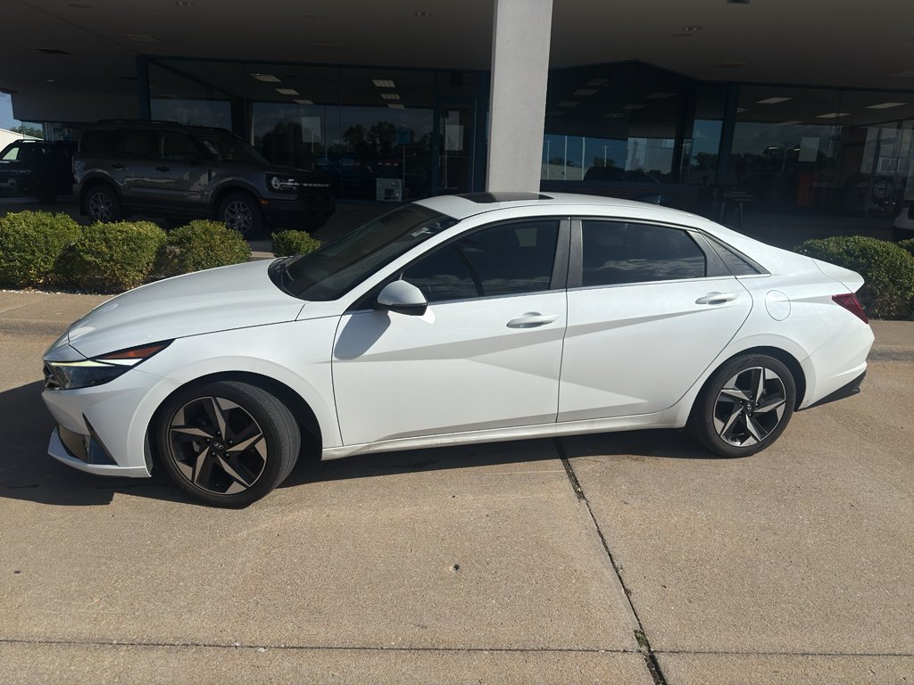 Used 2023 Quartz White Hyundai Limited image 12