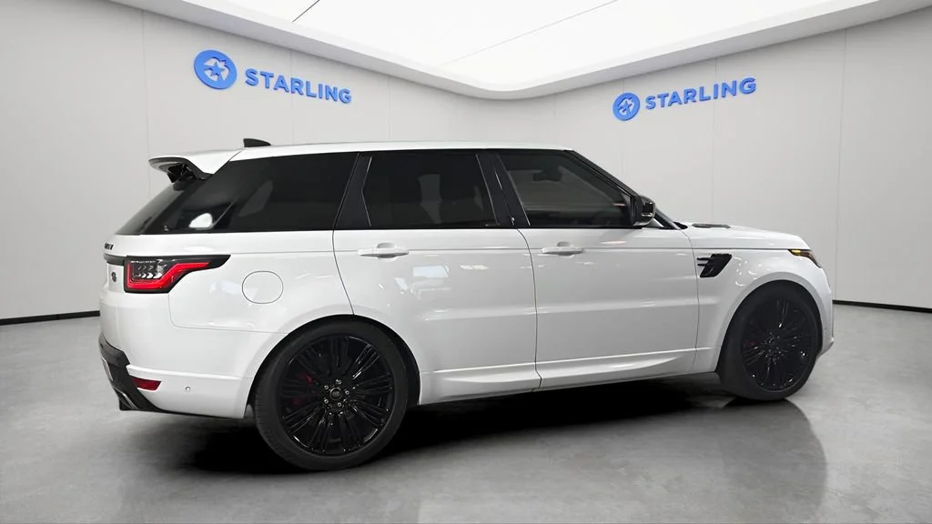 Used 2022 White Land Rover HSE Dynamic image 10