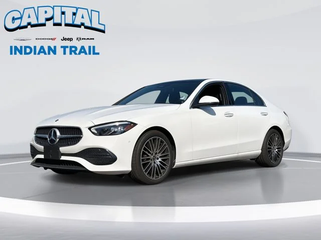 Used 2025  Mercedes-Benz C 300 image 1